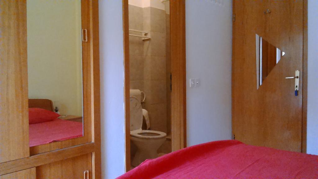 Rooms & Studio Villa Tatjana Supetar Eksteriør billede